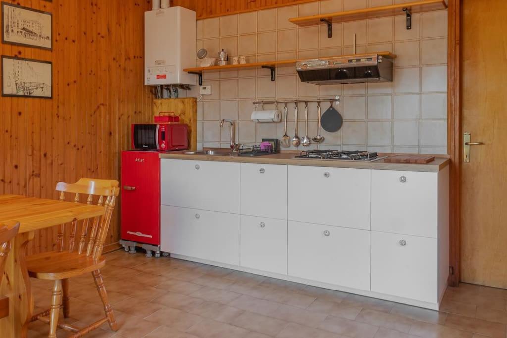 Appartamento Vista Lago ルイーノ エクステリア 写真