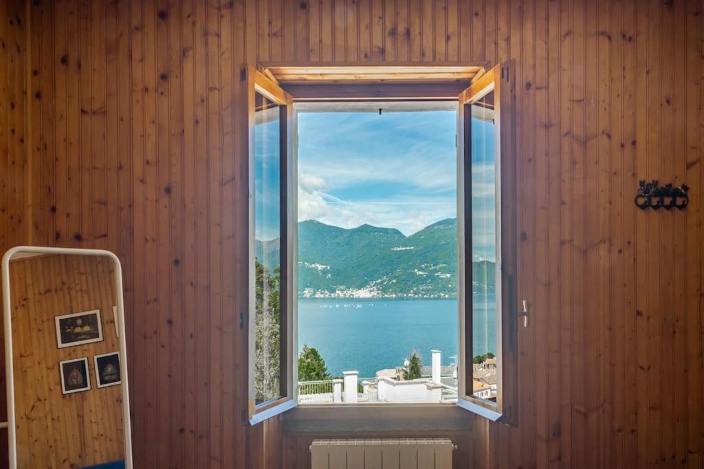 Appartamento Vista Lago ルイーノ エクステリア 写真