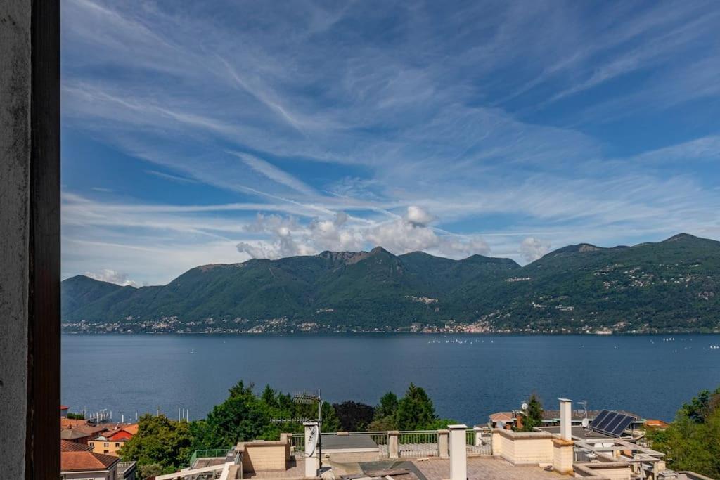 Appartamento Vista Lago ルイーノ エクステリア 写真